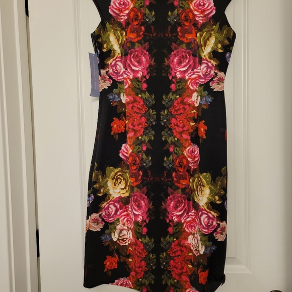 Symmetrical floral midi - Picture 3 of 4